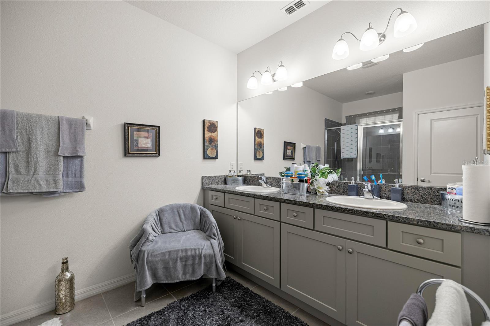 Image 11 of 32 For 6474 89th Loop