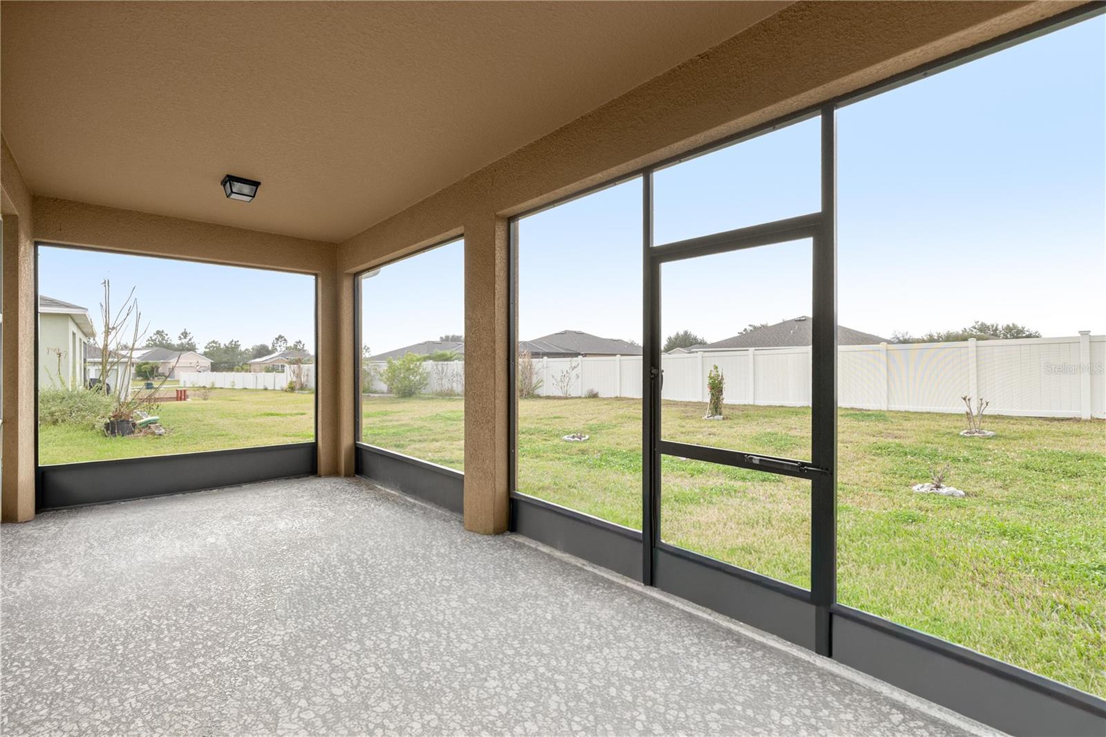 Image 19 of 32 For 6474 89th Loop