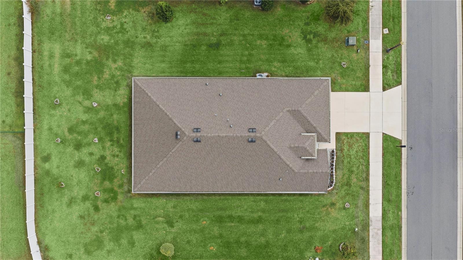 Image 22 of 32 For 6474 89th Loop