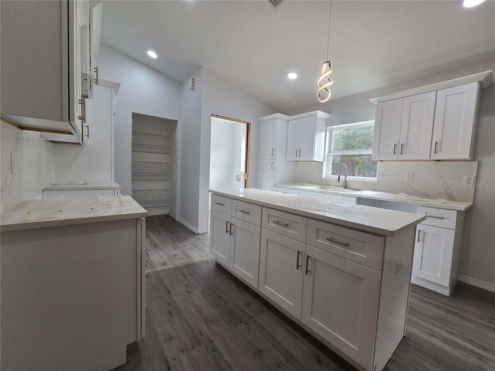 Image 17 of 45 For 21 Sequoia Drive Crse