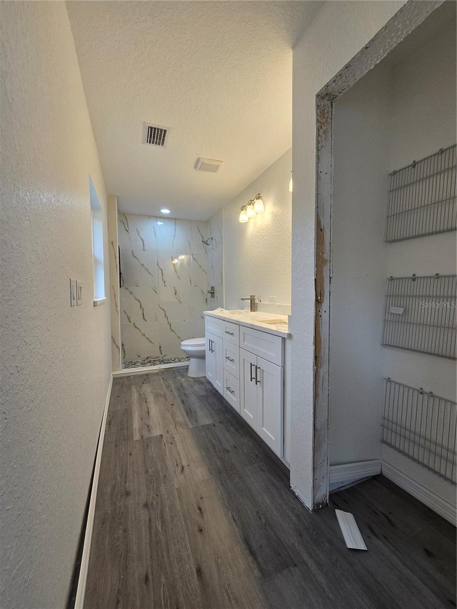 Image 25 of 45 For 21 Sequoia Drive Crse