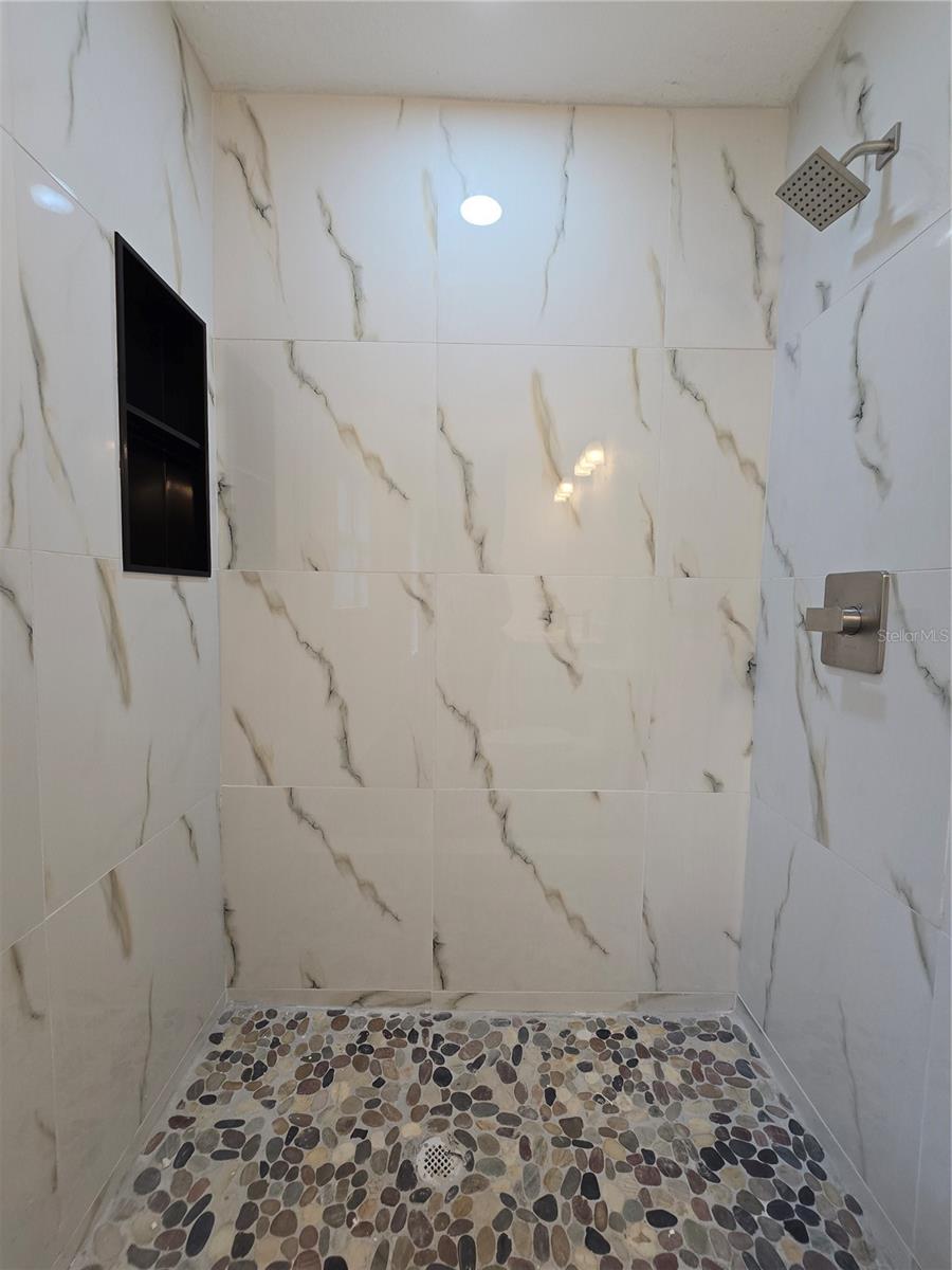 Image 27 of 45 For 21 Sequoia Drive Crse