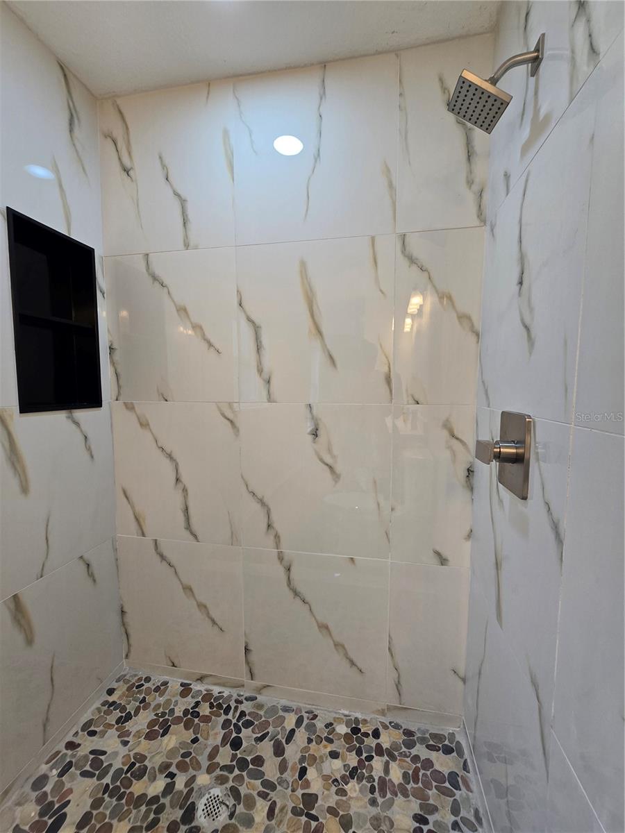 Image 29 of 45 For 21 Sequoia Drive Crse