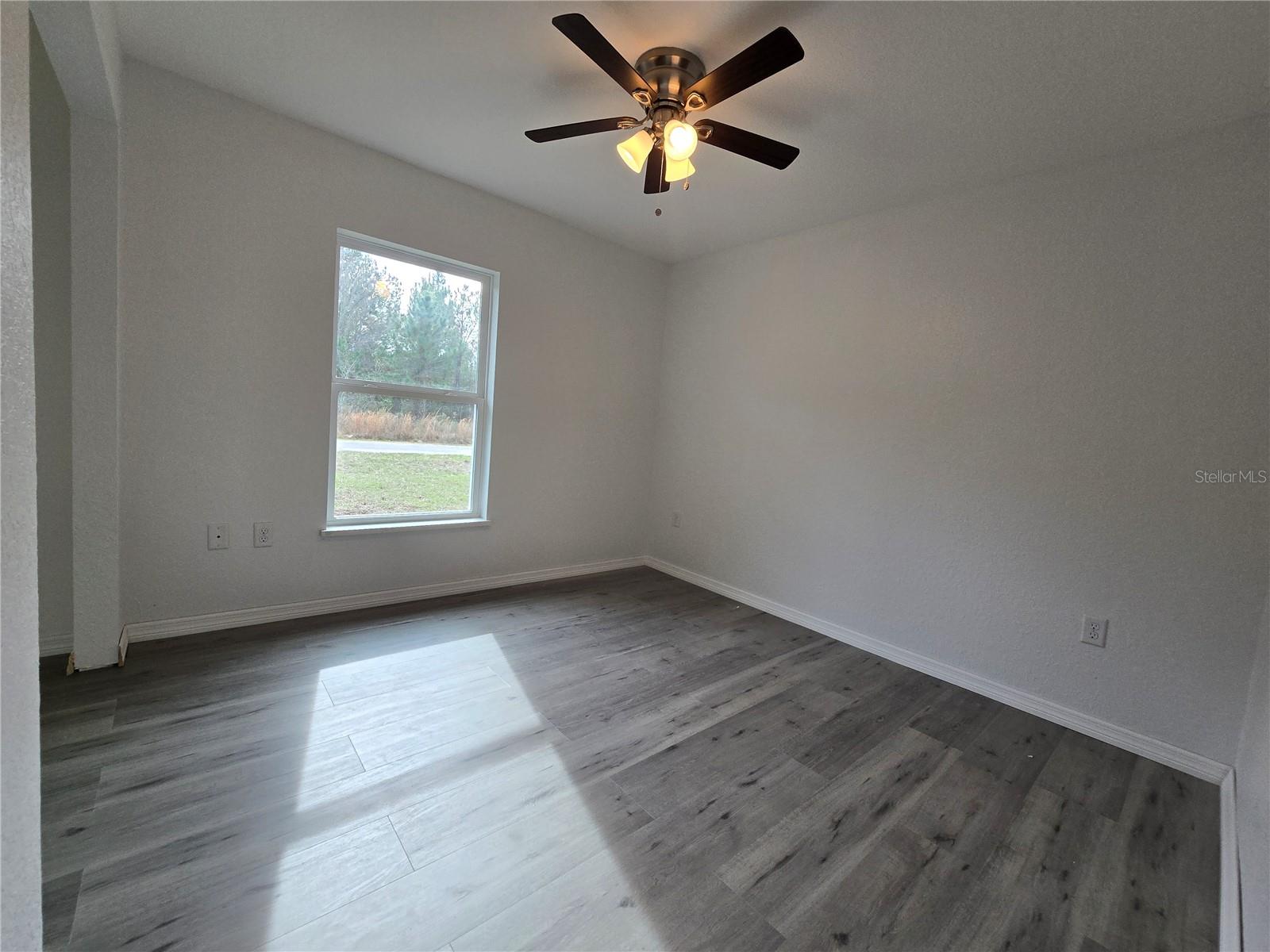 Image 40 of 45 For 21 Sequoia Drive Crse