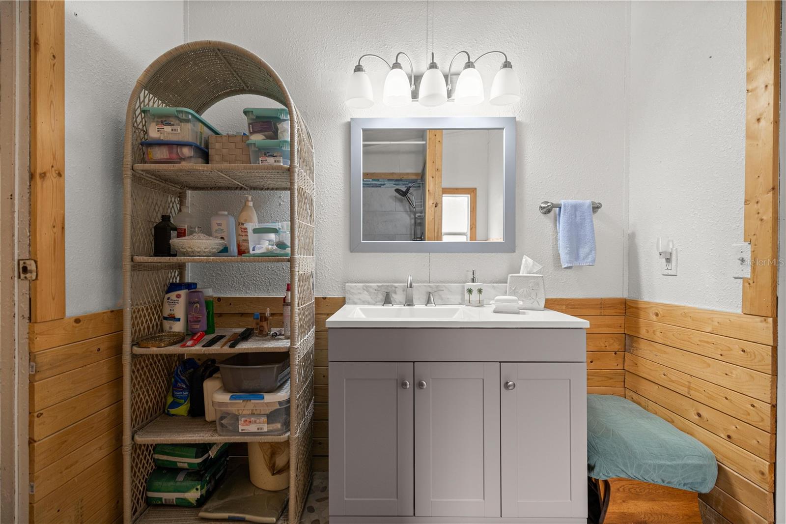 Image 10 of 38 For 17172 37th Avenue