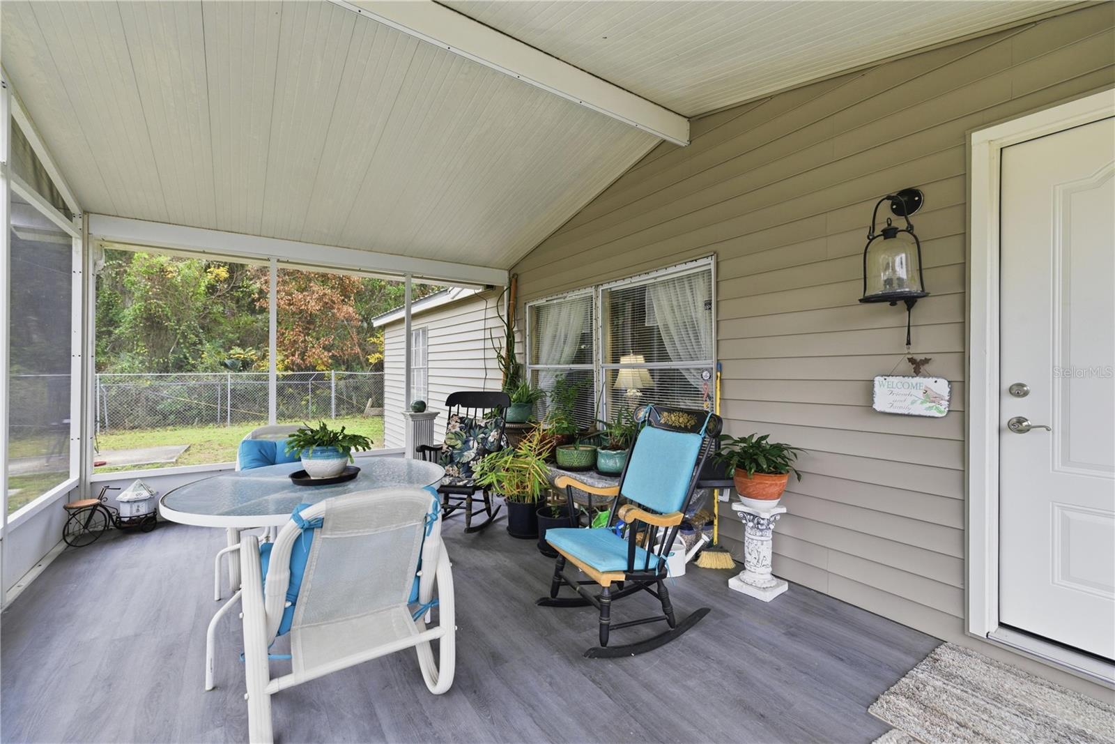 Image 23 of 38 For 17172 37th Avenue