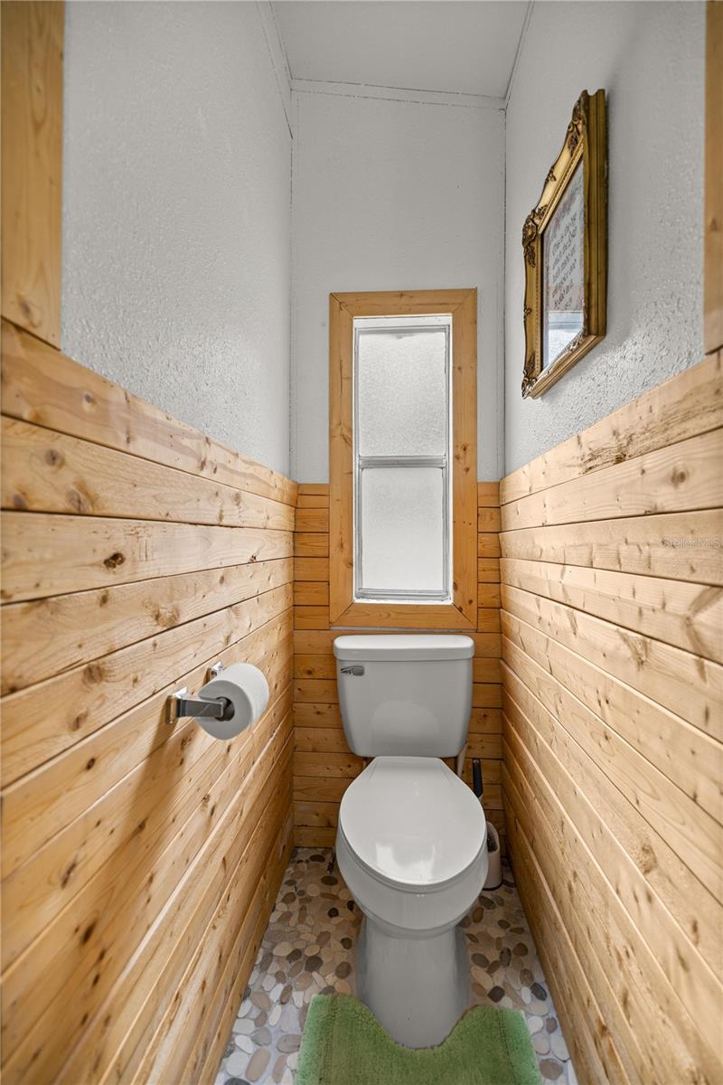 Image 8 of 38 For 17172 37th Avenue