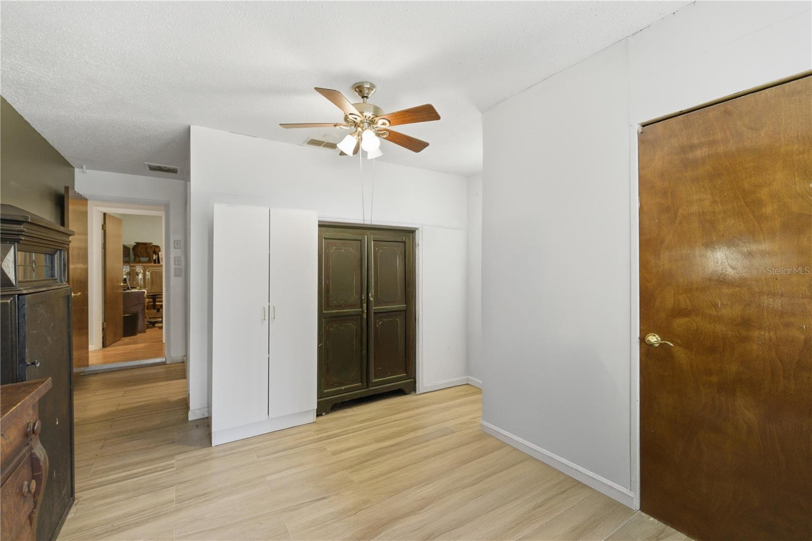 Image 16 of 27 For 8963 Joann Drive