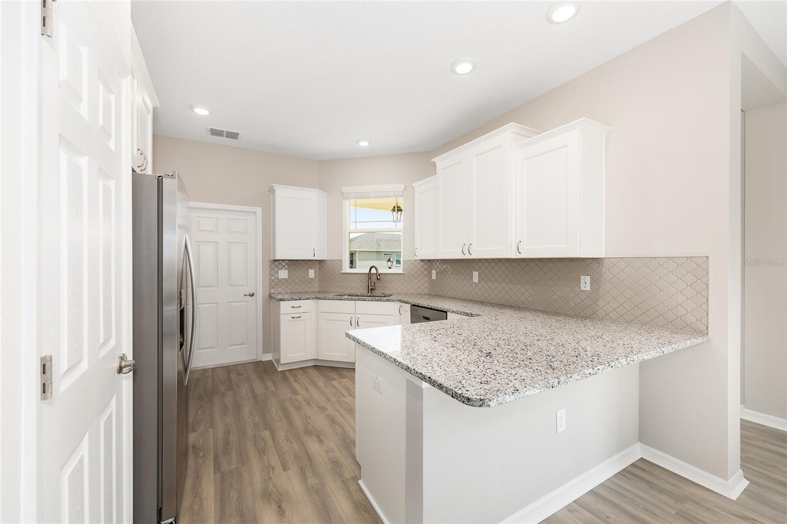 Image 17 of 34 For 7288 89th Avenue