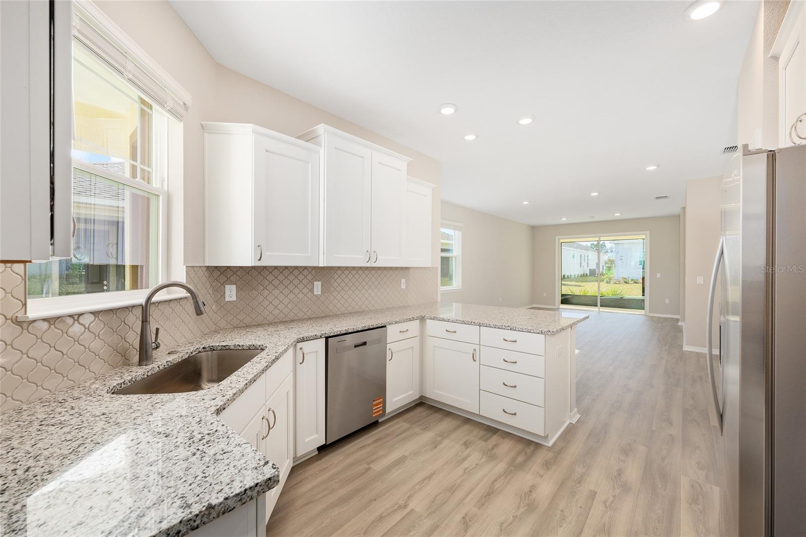 Image 18 of 34 For 7288 89th Avenue