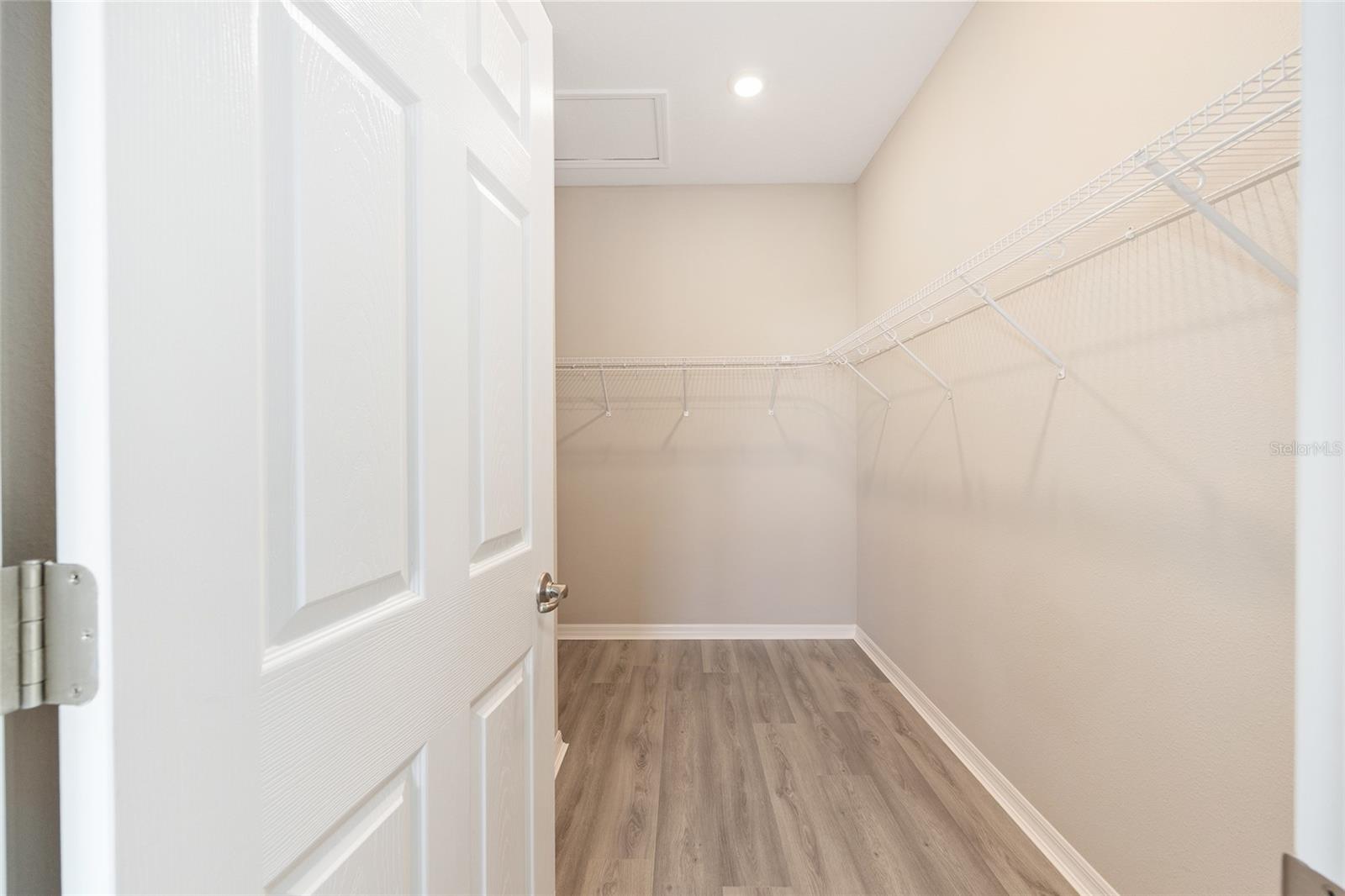 Image 23 of 34 For 7288 89th Avenue