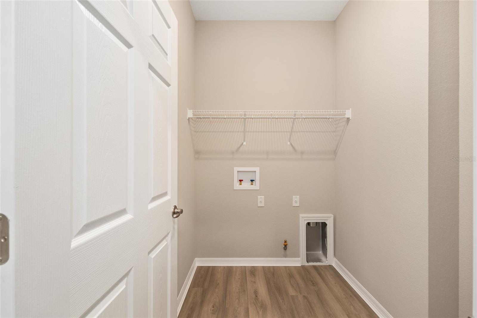 Image 27 of 34 For 7288 89th Avenue