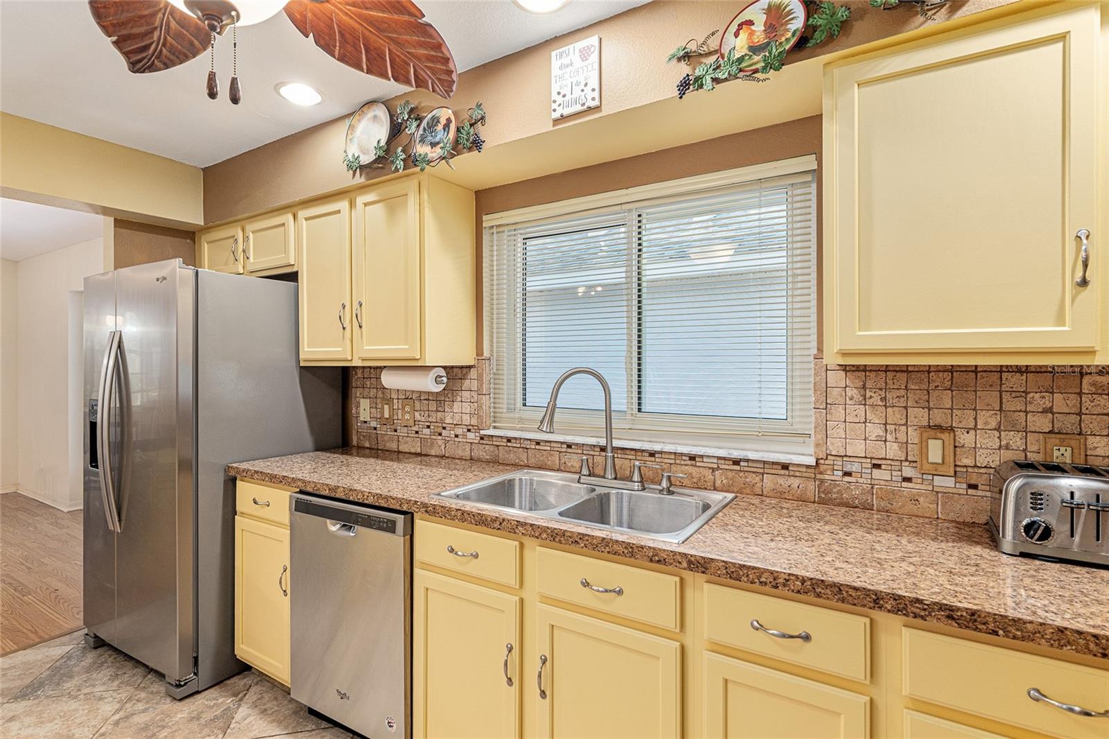 Image 18 of 42 For 9526 92nd Place Road