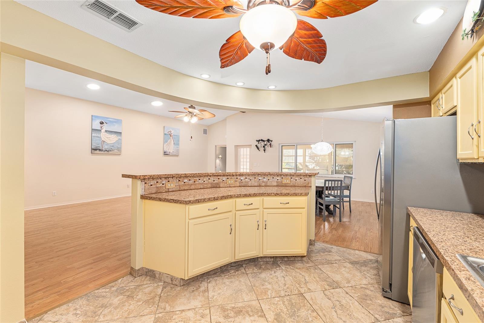 Image 19 of 42 For 9526 92nd Place Road