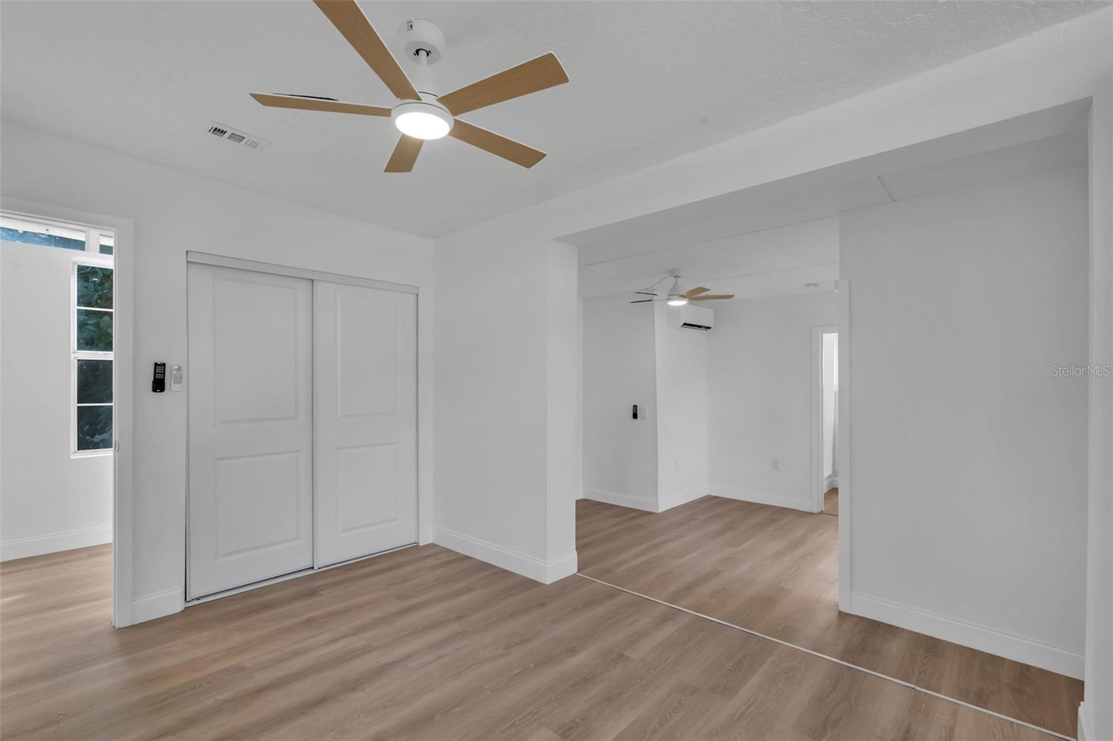 Image 17 of 31 For 833 Pinedale Avenue