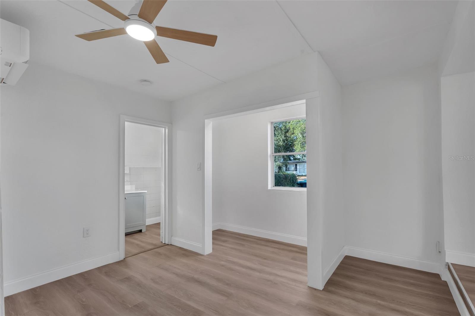 Image 19 of 31 For 833 Pinedale Avenue