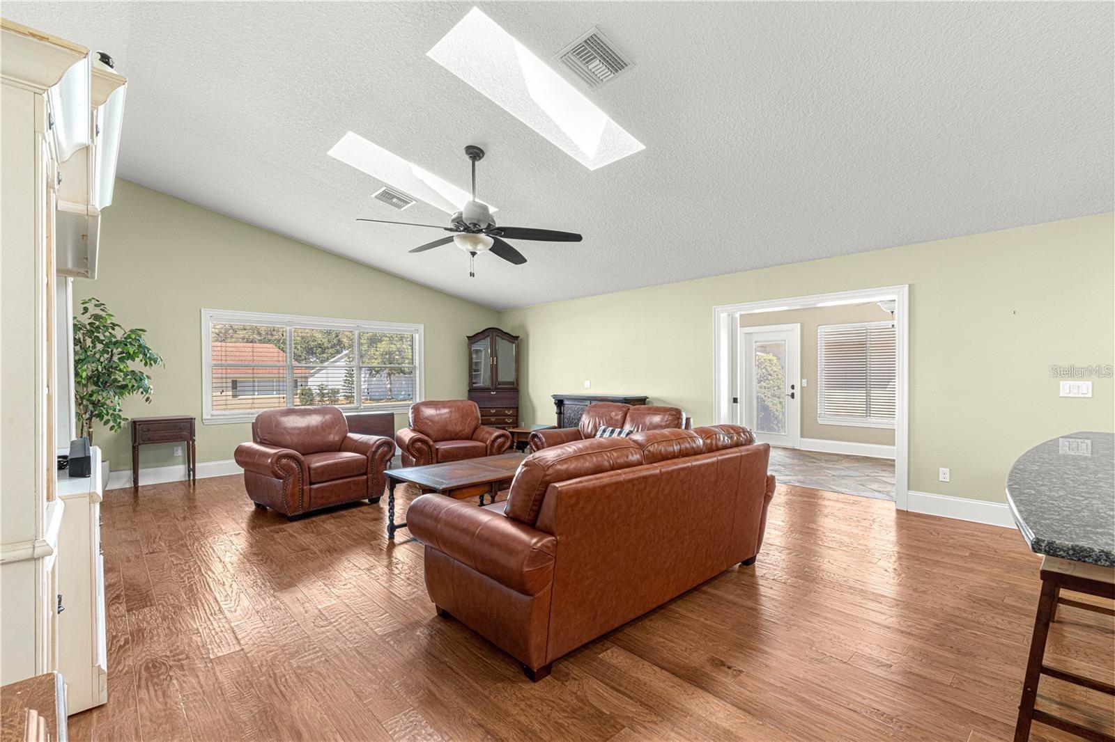 Image 23 of 56 For 9120 91st Terrace