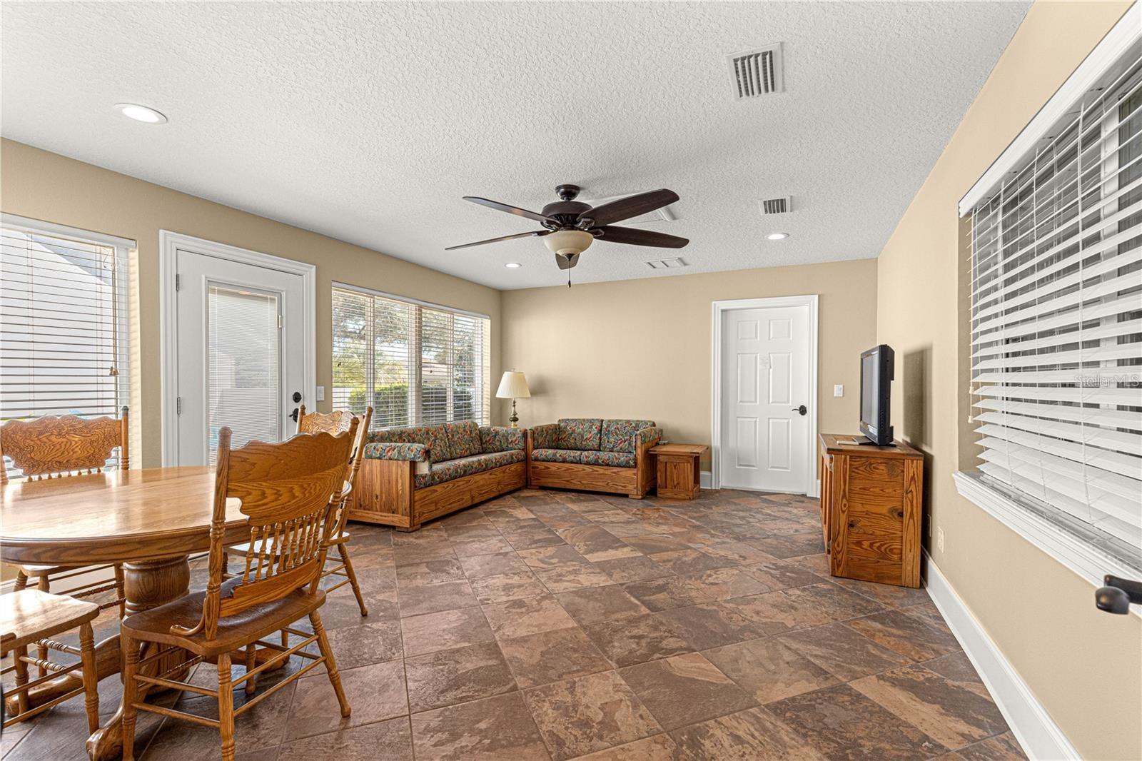 Image 27 of 56 For 9120 91st Terrace