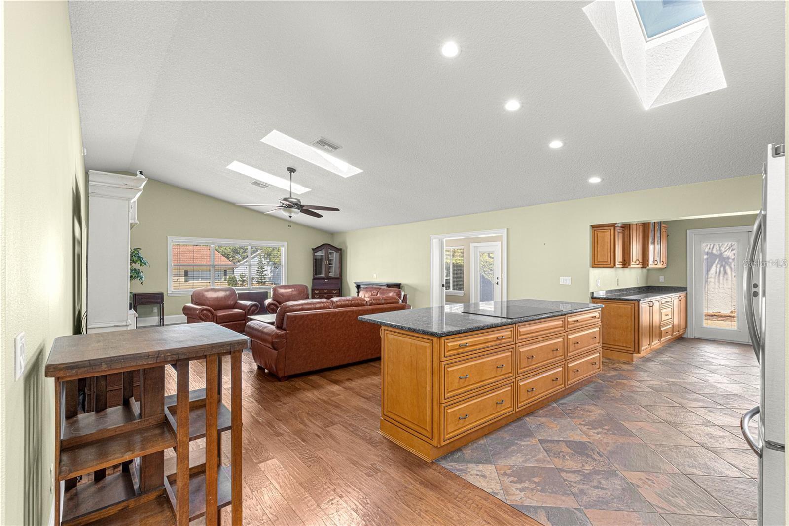 Image 7 of 56 For 9120 91st Terrace