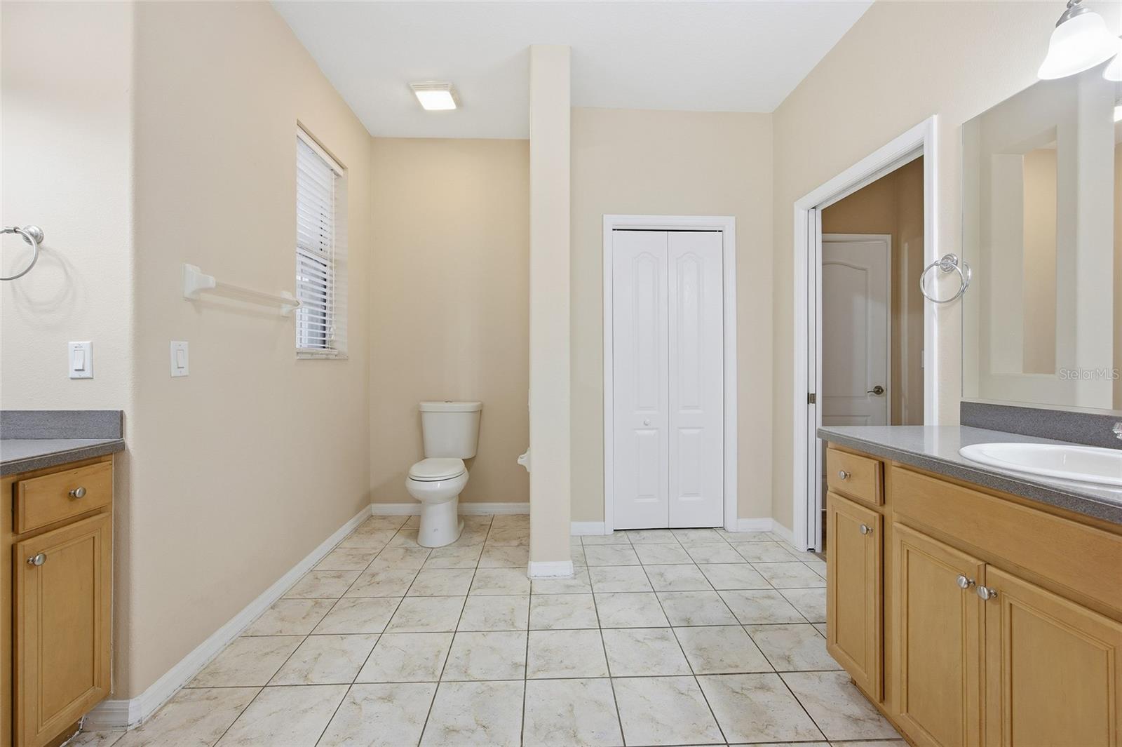 Image 30 of 45 For 6515 N. Bedstrow Blvd