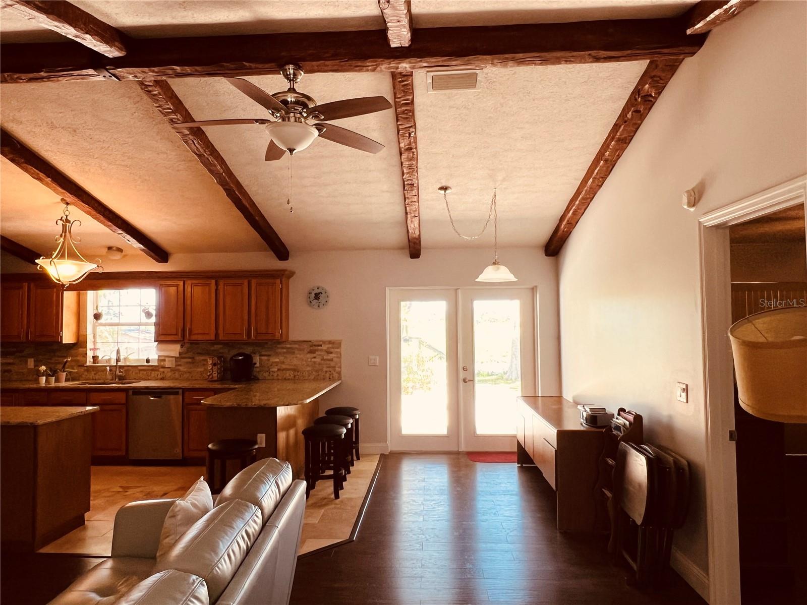 Image 12 of 40 For 7961 Riverbend Road