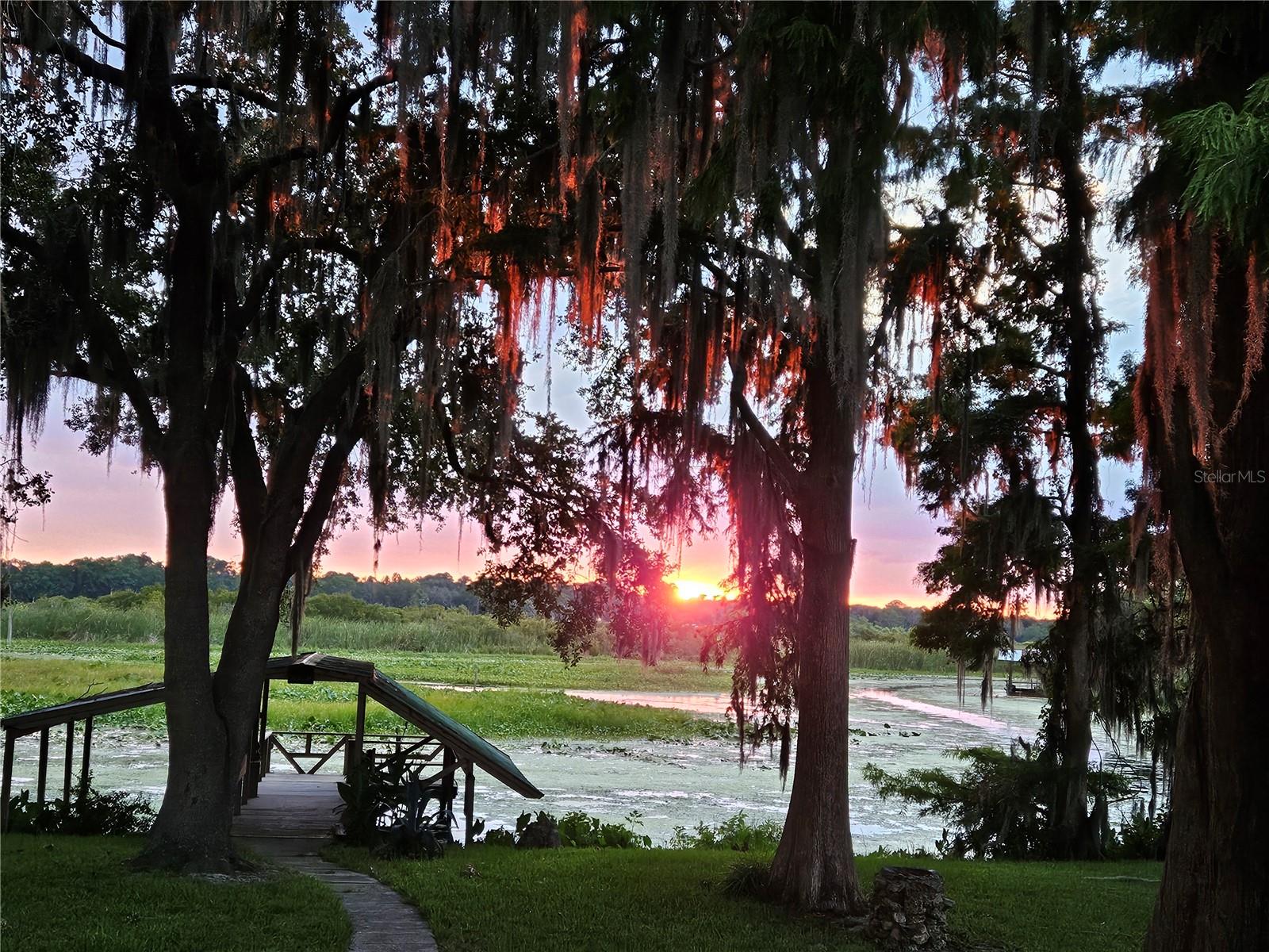 Image 13 of 40 For 7961 Riverbend Road