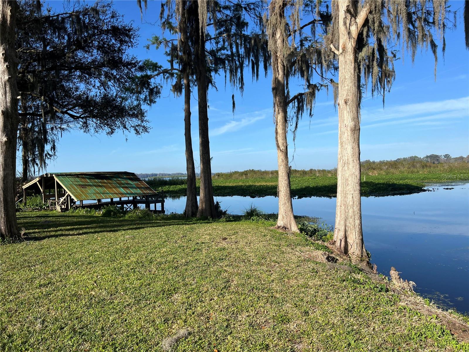 Image 23 of 40 For 7961 Riverbend Road