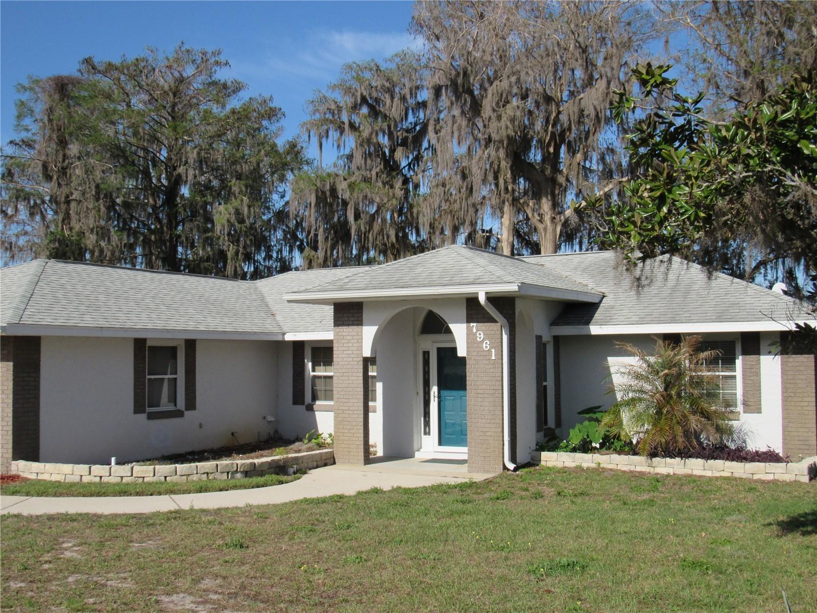 Image 37 of 40 For 7961 Riverbend Road