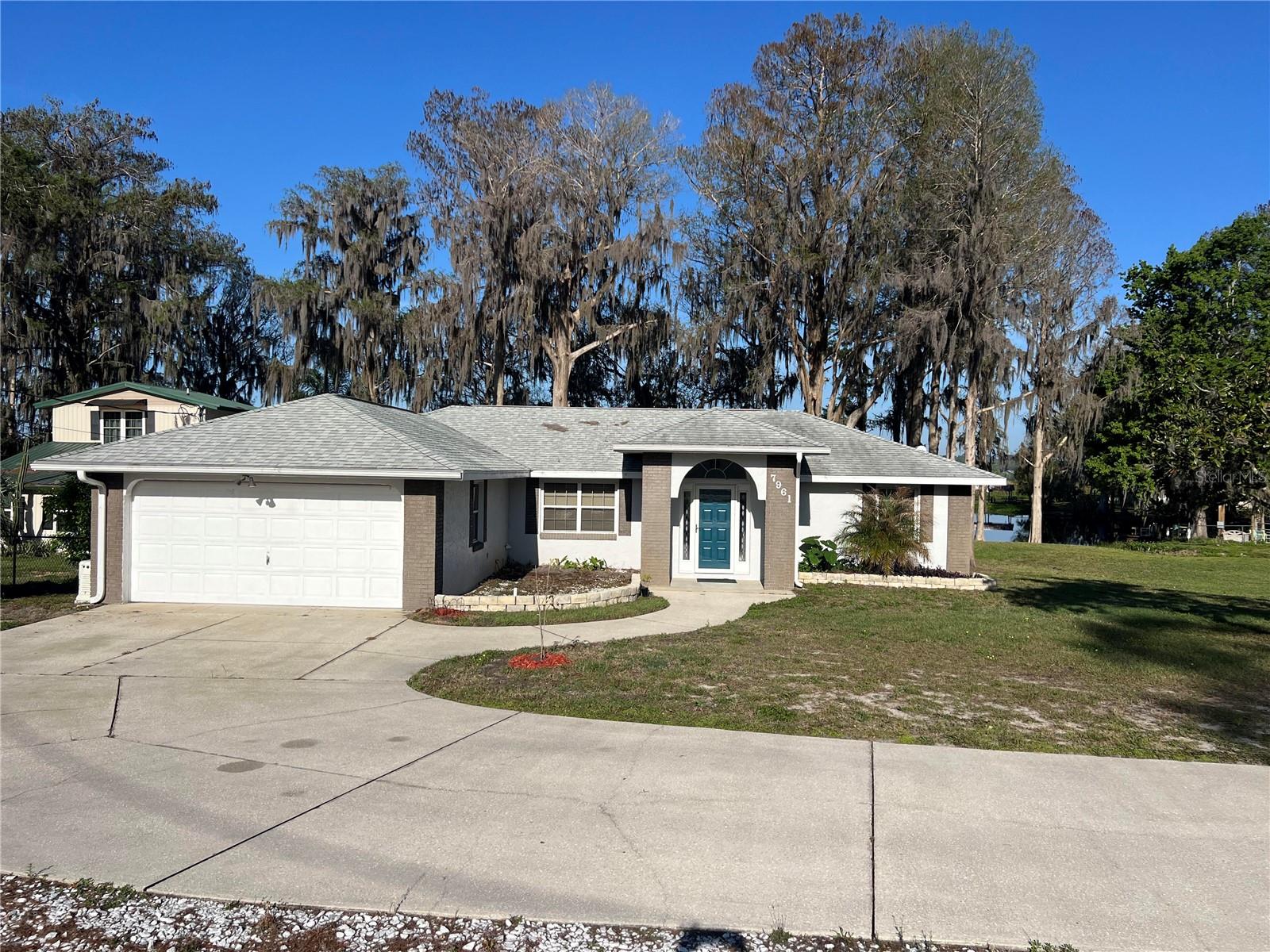 Image 7 of 40 For 7961 Riverbend Road