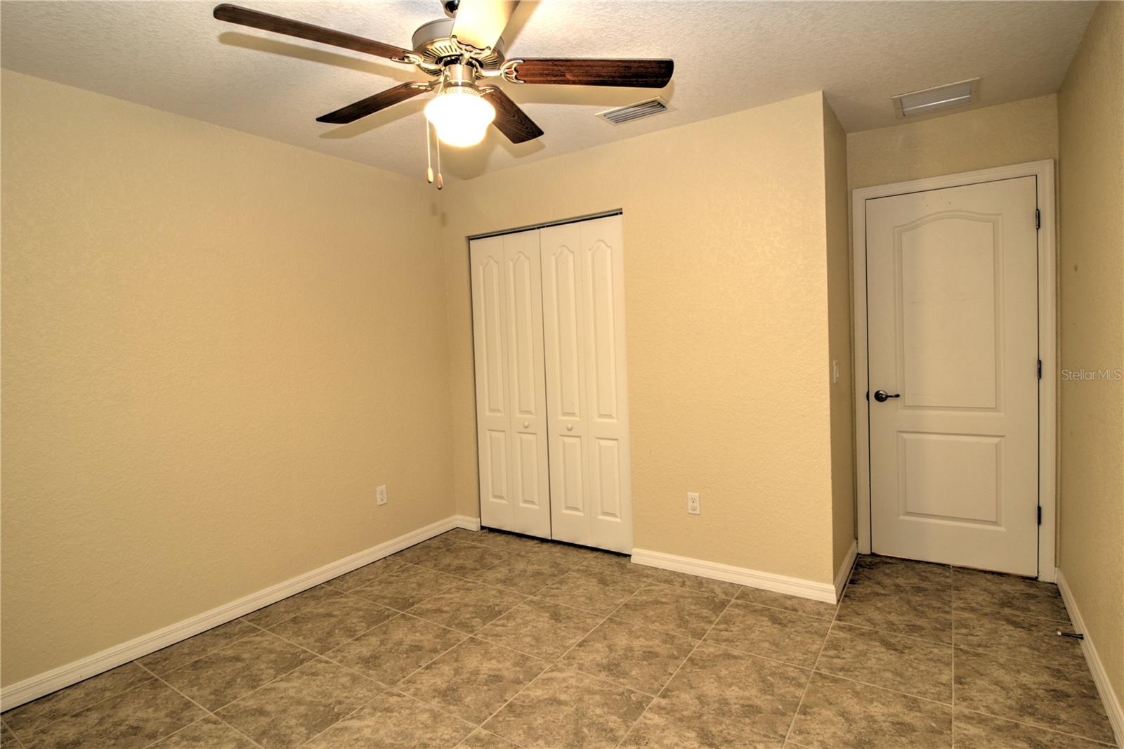 Image 12 of 20 For 13 Hemlock Trace Court