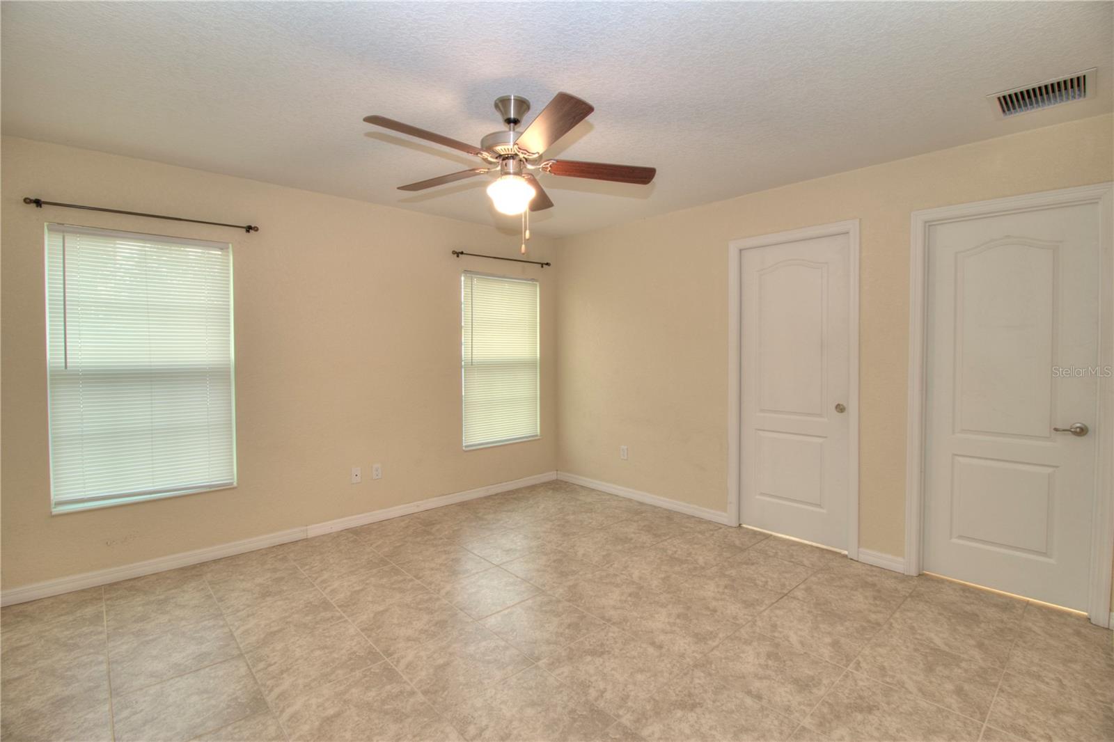 Image 7 of 20 For 13 Hemlock Trace Court