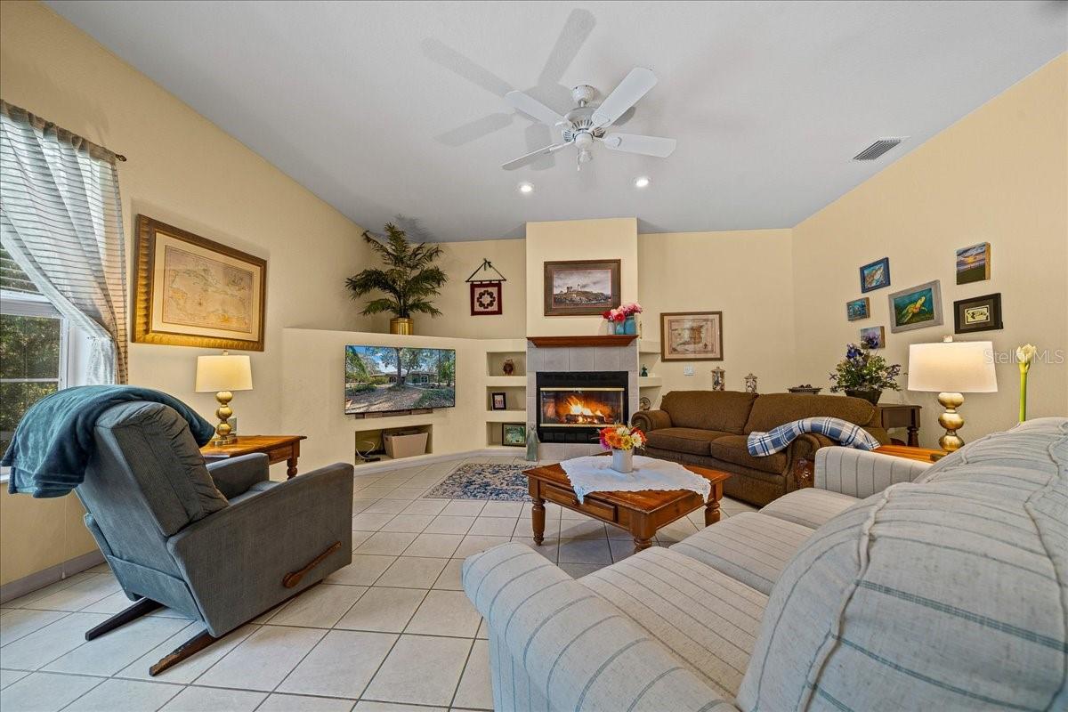 Image 16 of 52 For 16731 181st Terrace