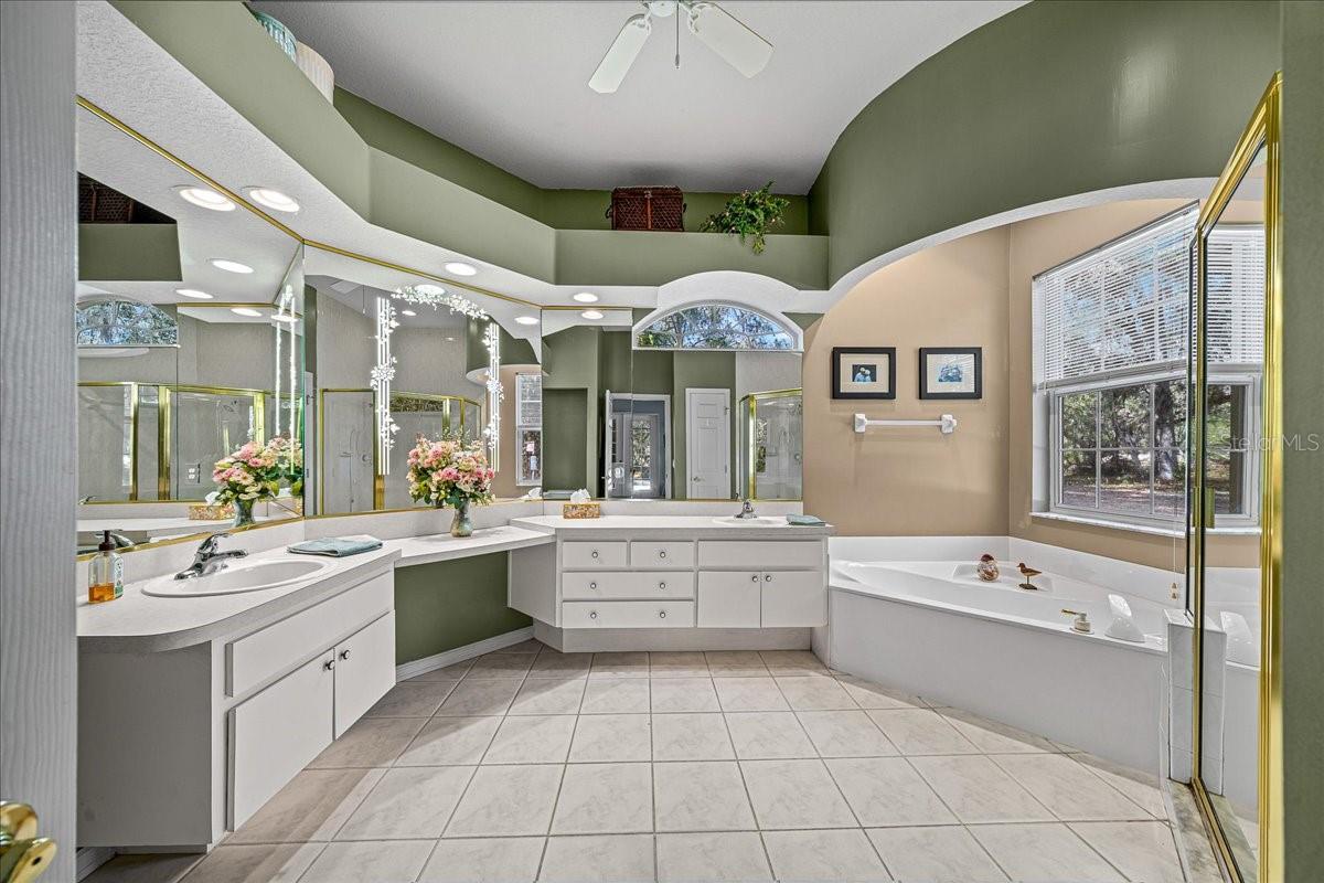 Image 21 of 52 For 16731 181st Terrace