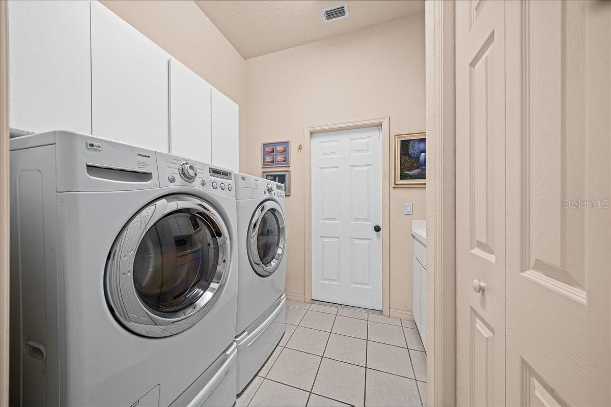 Image 29 of 52 For 16731 181st Terrace