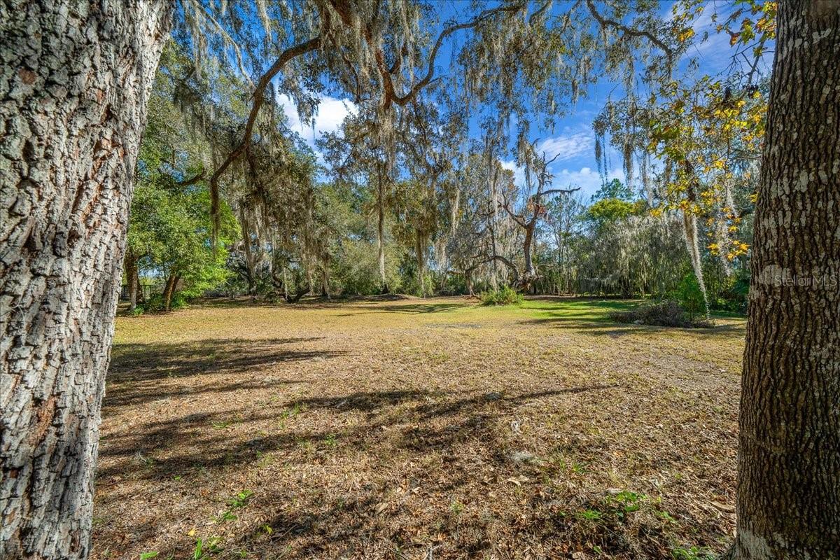 Image 38 of 52 For 16731 181st Terrace