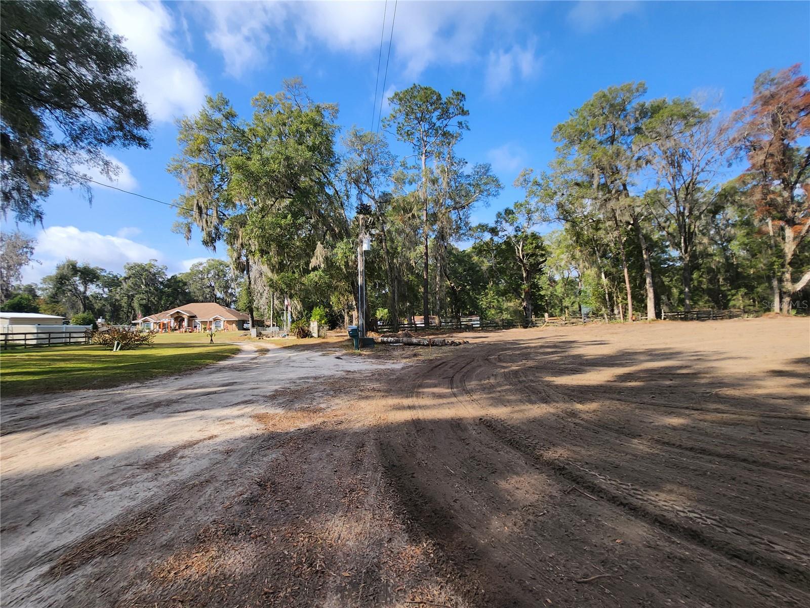 Image 16 of 18 For 00 130th Place