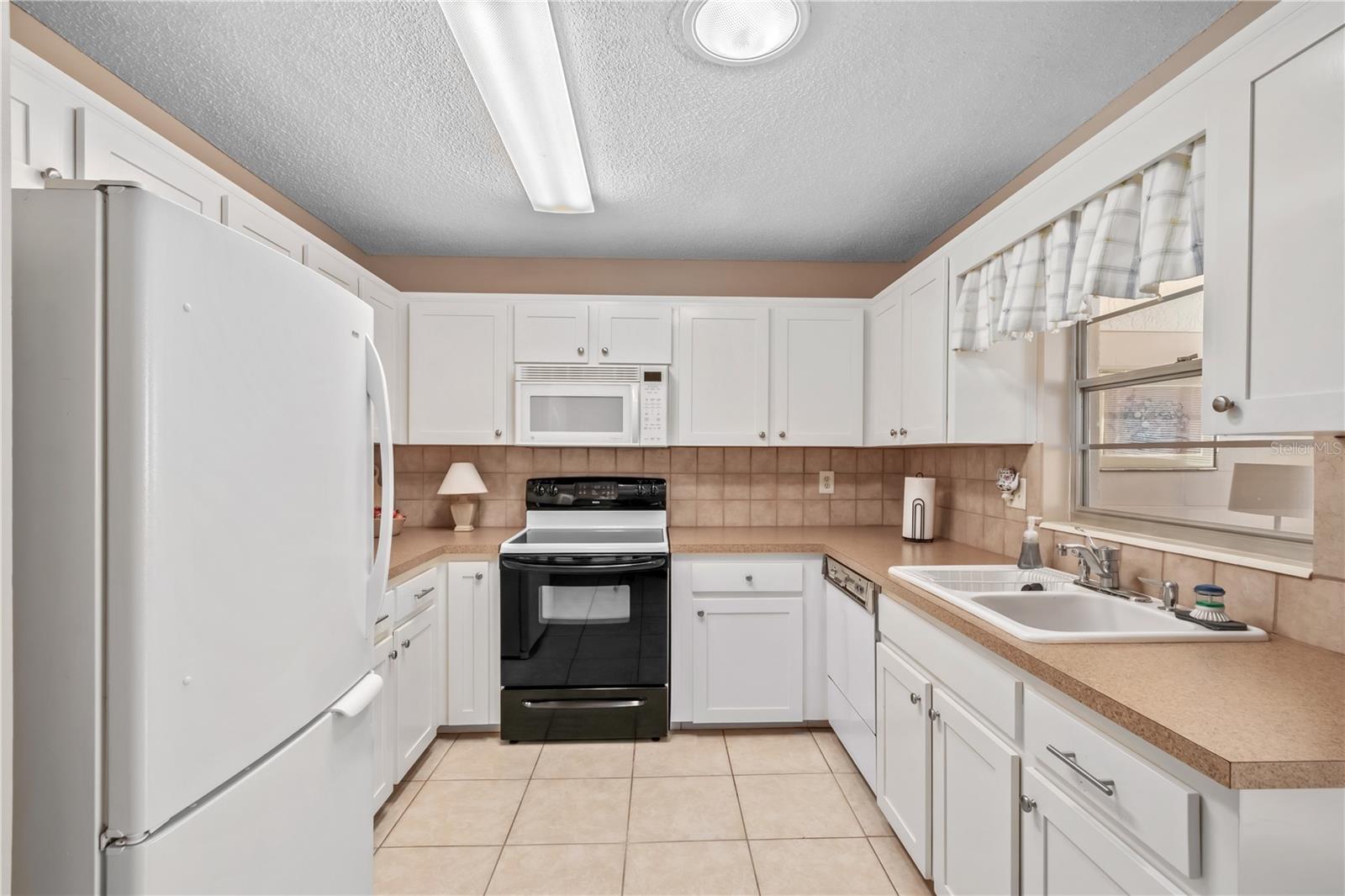 Image 15 of 35 For 8650 94th Lane C