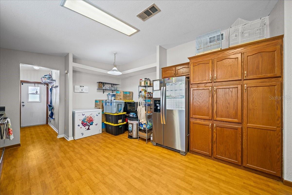 Image 10 of 33 For 6422 142nd Place