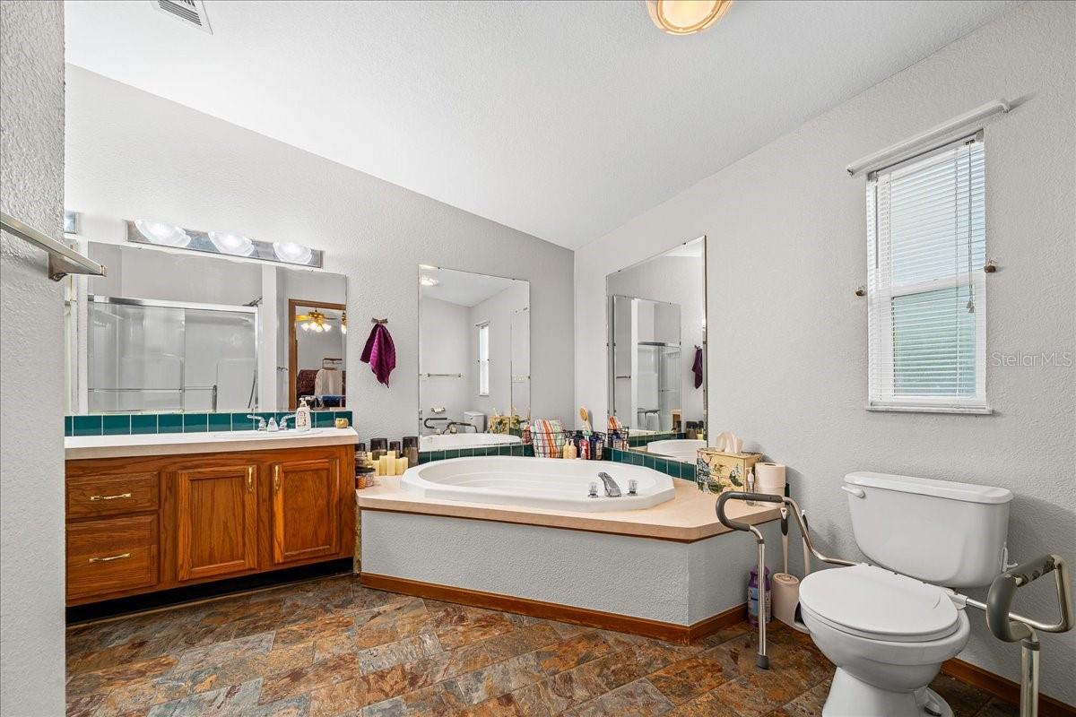 Image 13 of 33 For 6422 142nd Place