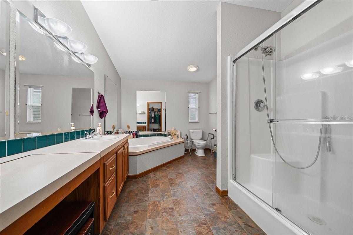 Image 14 of 33 For 6422 142nd Place