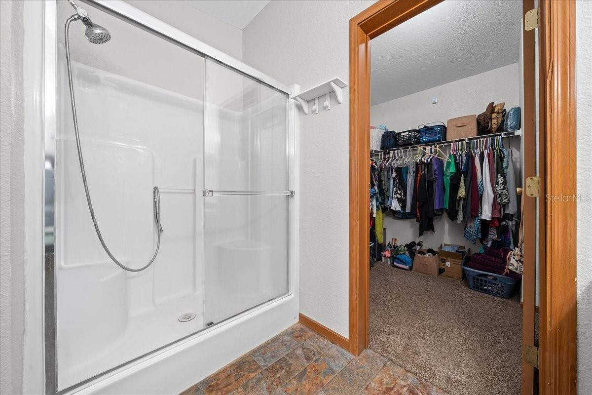 Image 15 of 33 For 6422 142nd Place