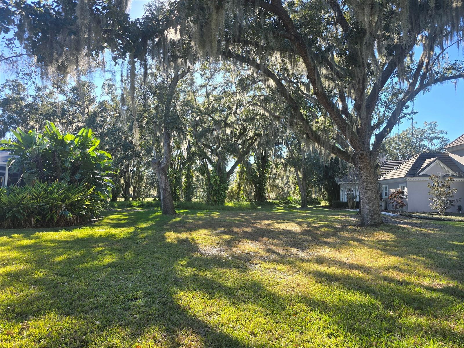 Image 13 of 27 For Red Bay Court