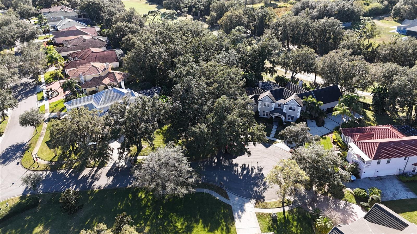 Image 23 of 27 For Red Bay Court