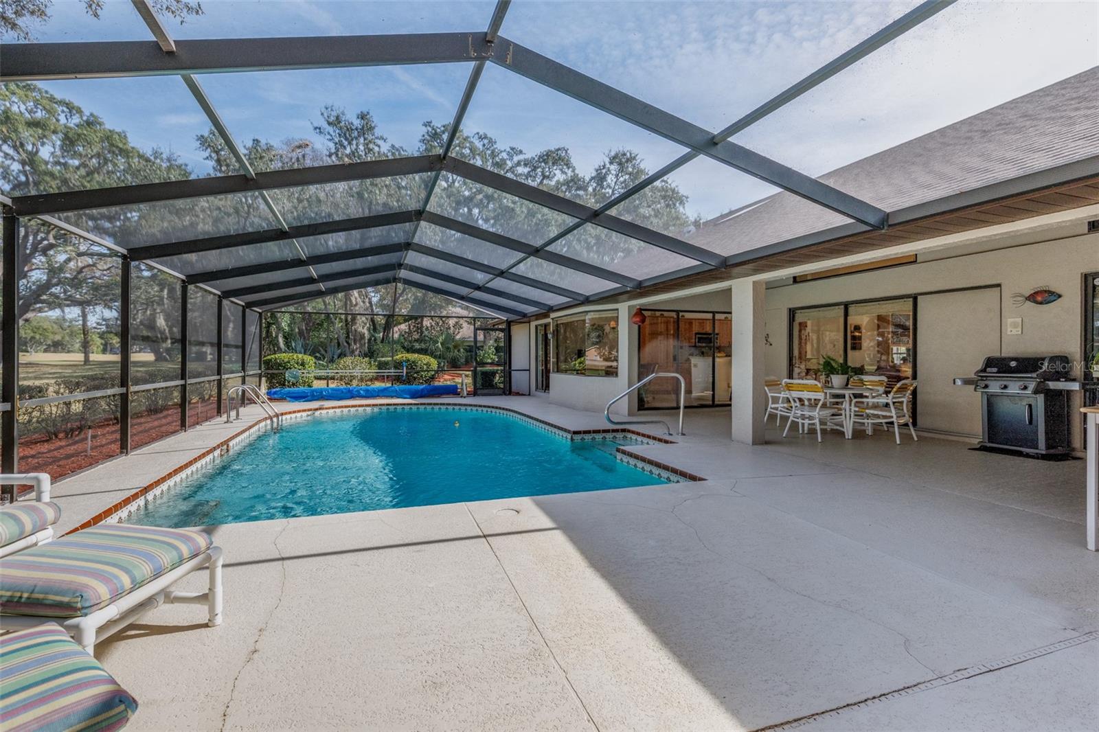 Image 17 of 55 For 115 Ireland Court