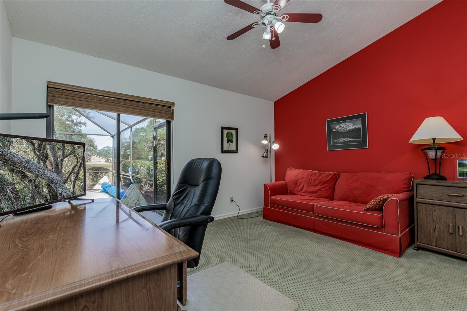 Image 38 of 55 For 115 Ireland Court