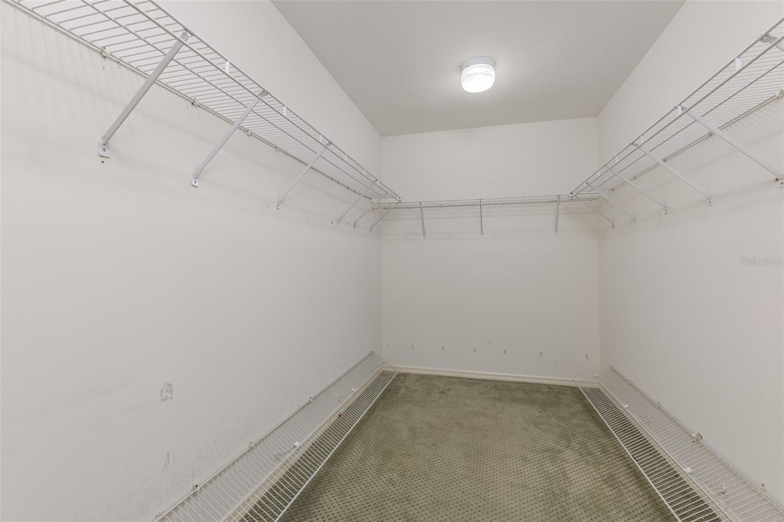 Image 43 of 55 For 115 Ireland Court