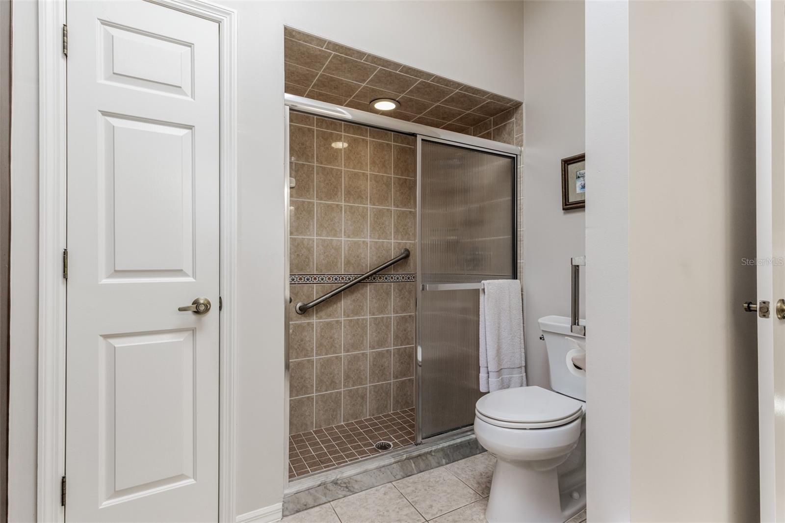 Image 45 of 55 For 115 Ireland Court