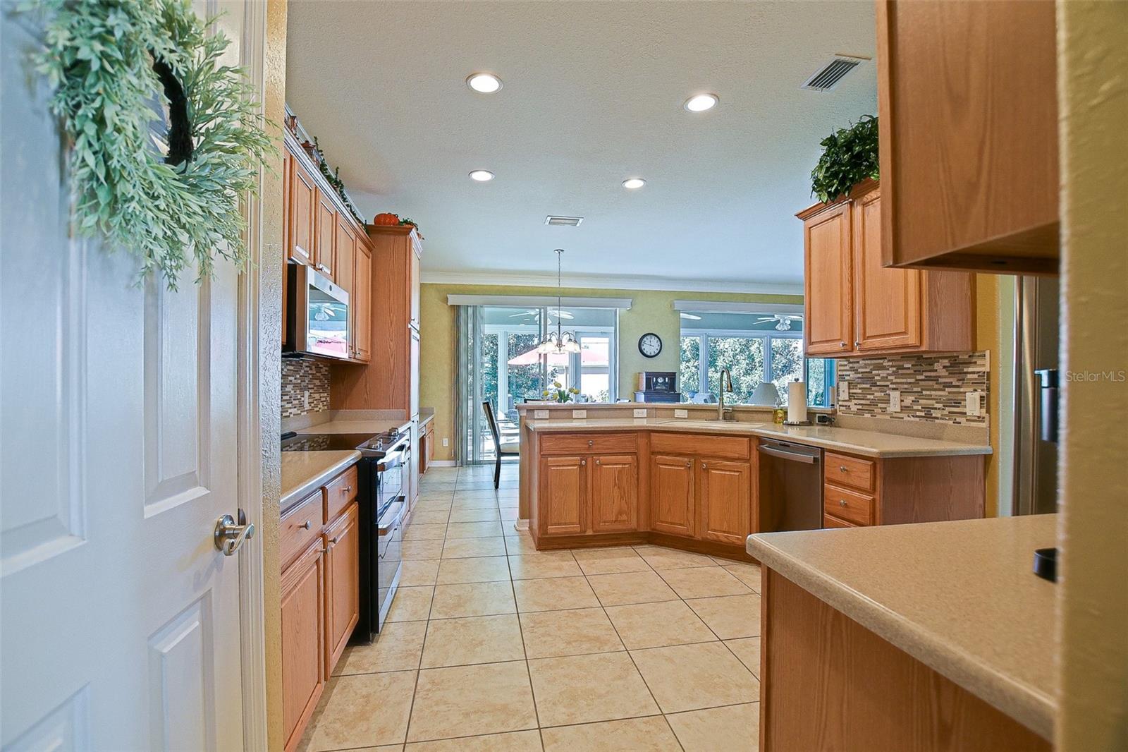 Image 11 of 60 For 11703 91st Circle