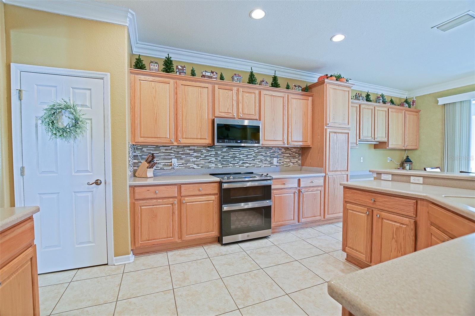 Image 12 of 60 For 11703 91st Circle