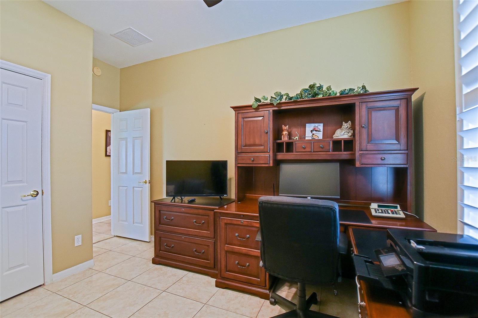 Image 18 of 60 For 11703 91st Circle